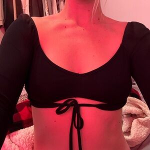 Black Long Sleeve Front Tie Crop